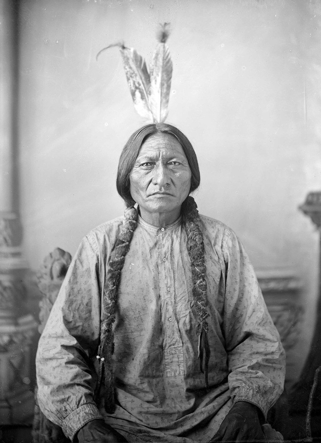 2_Sitting_Bull_by_D_F_Barry_.jpg