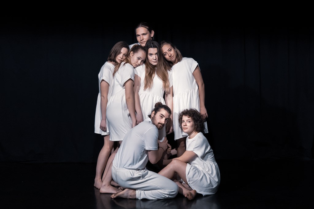 Kratek-stik-2.jpg Kratek-stik-2.jpg