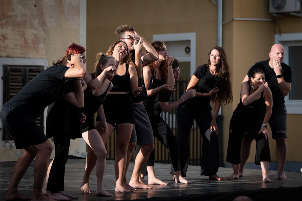 FutureTelling-2022-fMatejMacek-3299.jpg FutureTelling-2022-fMatejMacek-3299.jpg