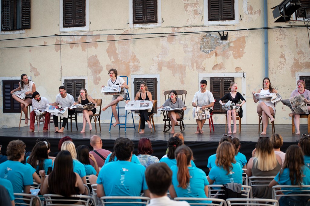 FutureTelling-2022-fMatejMacek-3494.jpg FutureTelling-2022-fMatejMacek-3494.jpg