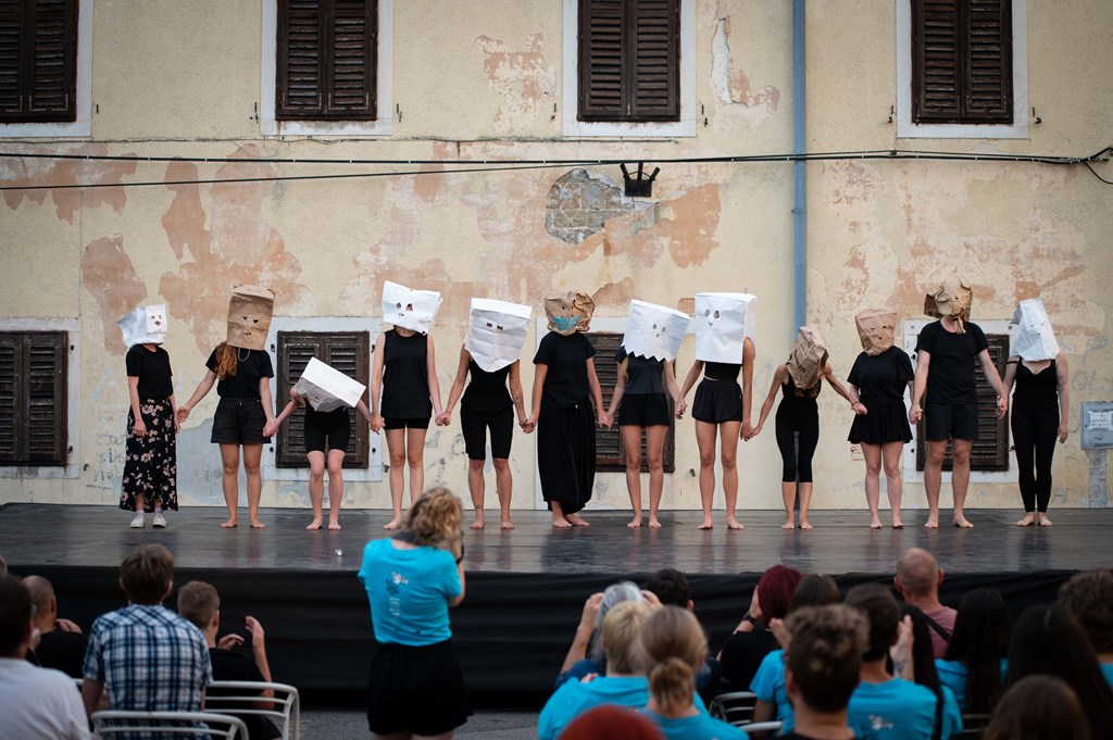 FutureTelling-2022-fMatejMacek-3588.jpg FutureTelling-2022-fMatejMacek-3588.jpg