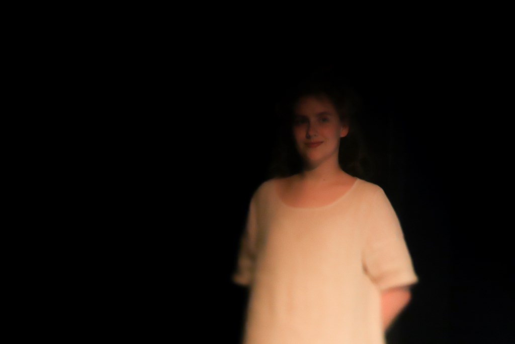 zupanov-GLEJ-DEKLICI-ODER-12.jpg zupanov-GLEJ-DEKLICI-ODER-12.jpg