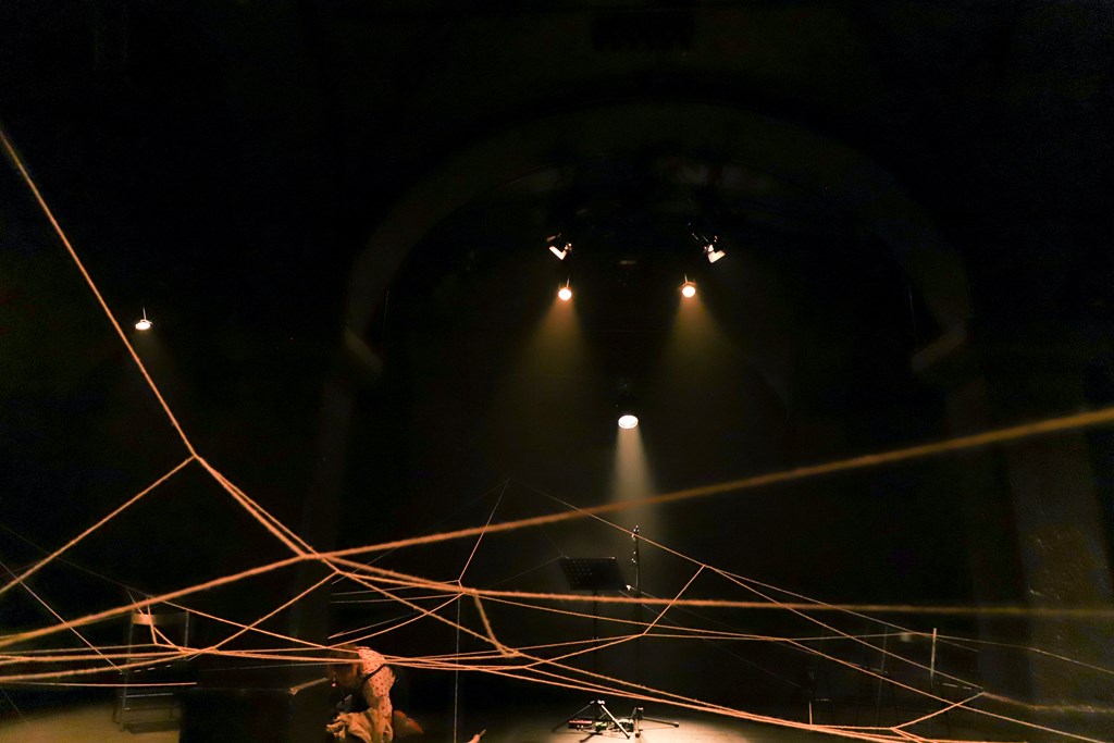 zupanov-GLEJ-LUČKA RUŽA TERY-160.jpg zupanov-GLEJ-LUČKA RUŽA TERY-160.jpg