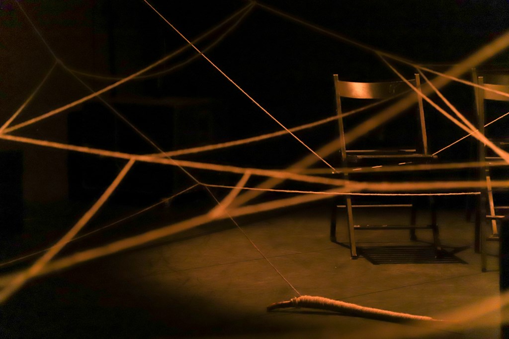 zupanov-GLEJ-LUČKA RUŽA TERY-163.jpg zupanov-GLEJ-LUČKA RUŽA TERY-163.jpg